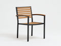 Lounge-Sessel aus Stahl und Holz 59×63×88 cm – Schwarz und Naturbraun – geschwungene Armauflagen für Terrasse