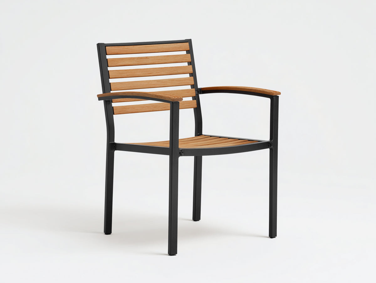 Lounge-Sessel aus Stahl und Holz 59×63×88 cm – Schwarz und Naturbraun – geschwungene Armauflagen für Terrasse